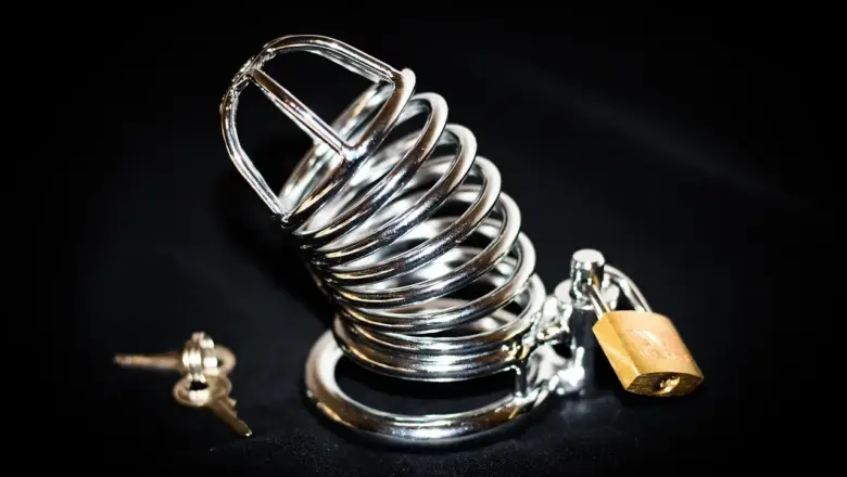 Hvad er trekantshandel? Den skjulte vej varer og penge tager