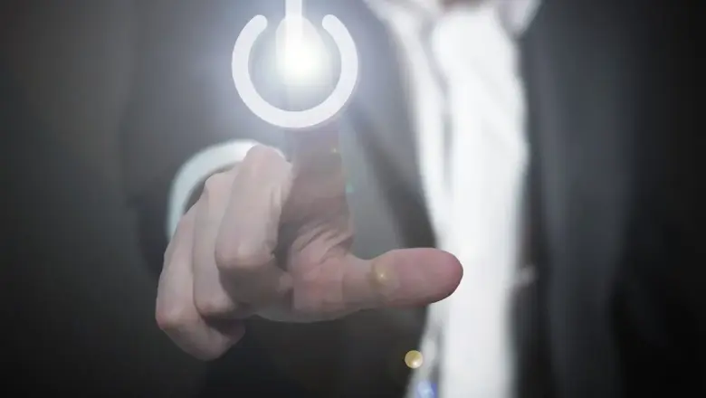 Skal jeg bruge eSIM eller lokalt SIM-kort i USVI?